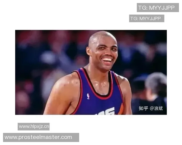 曼联赛后采访妙语连珠爆金句引全场捧腹笑声不断